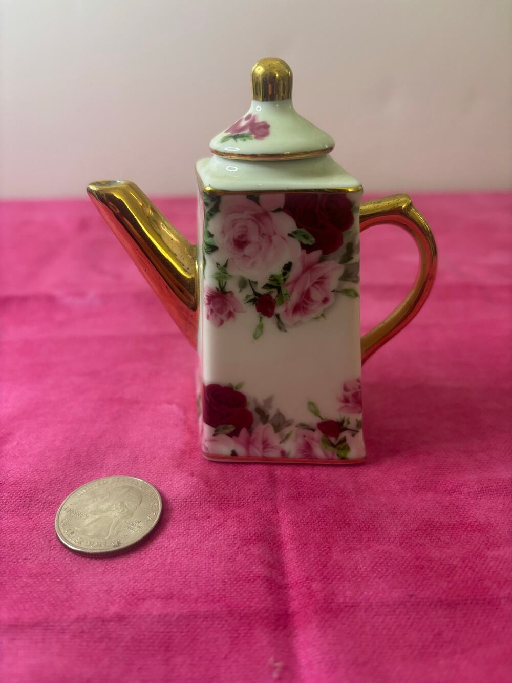 Vintage Style Porcelain Miniature Tea/Coffee Pot